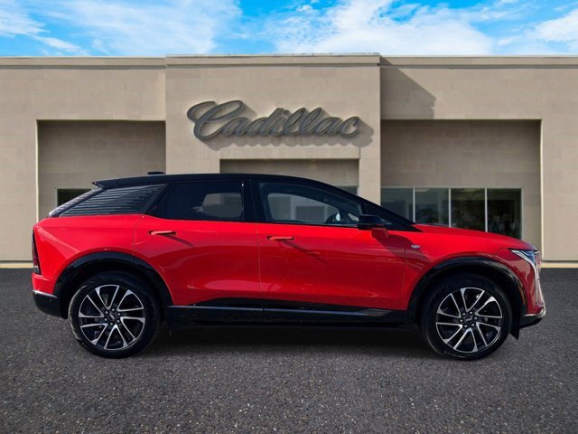 Certified 2025 Cadillac Optiq Sport 1 image 2