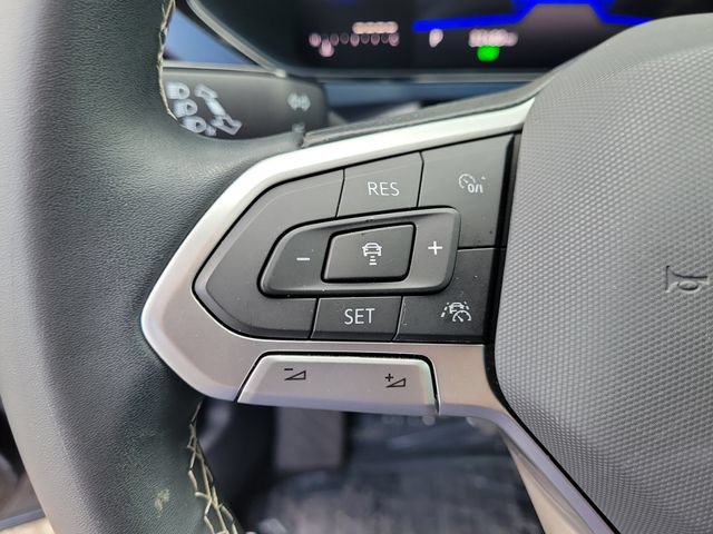 Certified 2023 Volkswagen Taos SE FWD image 20