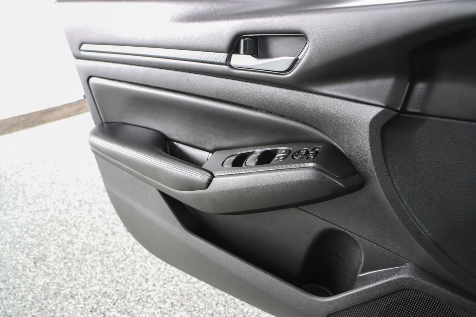 Used 2024 Nissan Altima 2.5 SV image 21