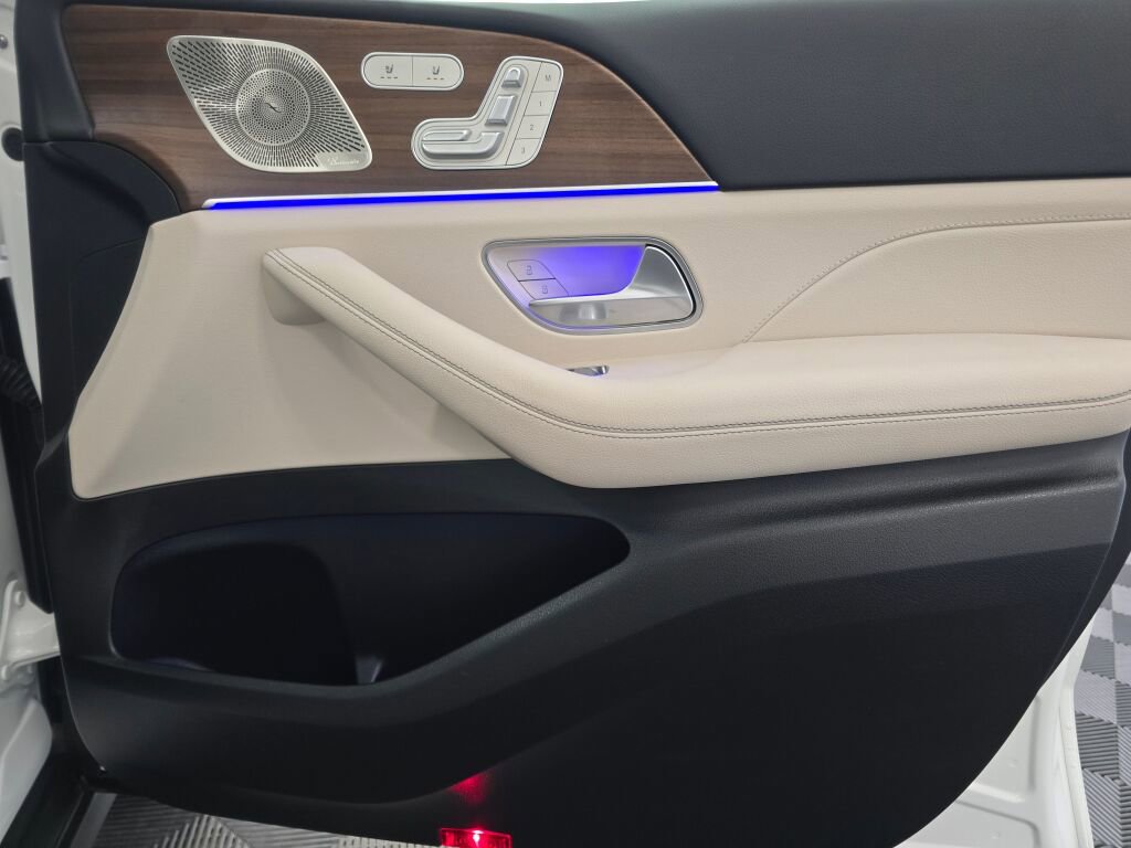 Used 2024 Mercedes-Benz GLE 450 4MATIC image 25