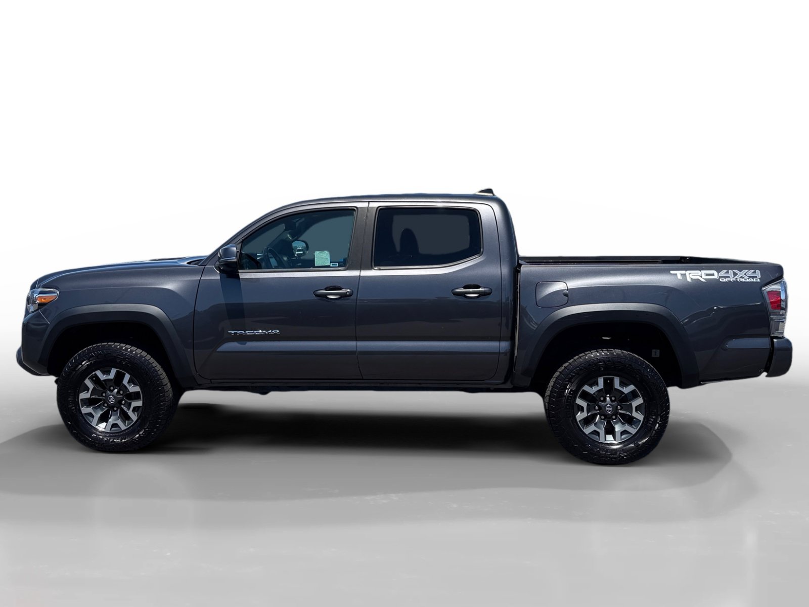 Used 2023 Toyota Tacoma TRD Off-Road w/ Technology Package AWD/4WD image 2