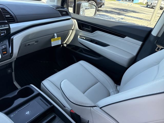 New 2026 Honda Odyssey Touring image 23