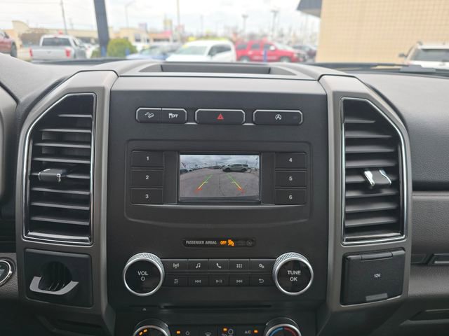 Used 2018 Ford Expedition XLT w/ Equipment Group 201A AWD/4WD image 17