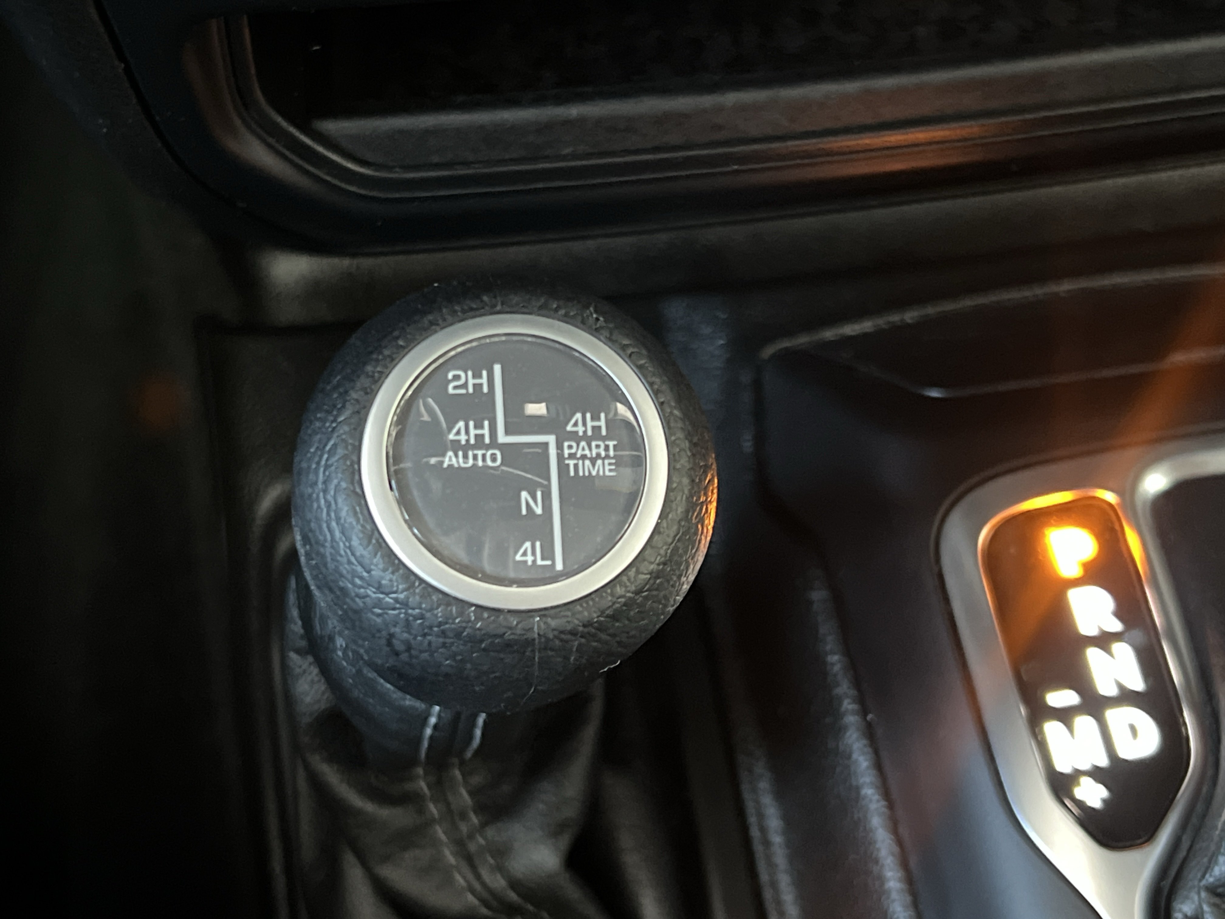 Used 2024 Jeep Wrangler Unlimited AWD/4WD image 18