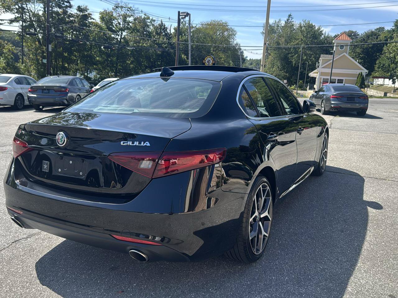 Used 2019 Alfa Romeo Giulia AWD w/ Cold Weather Package image 7
