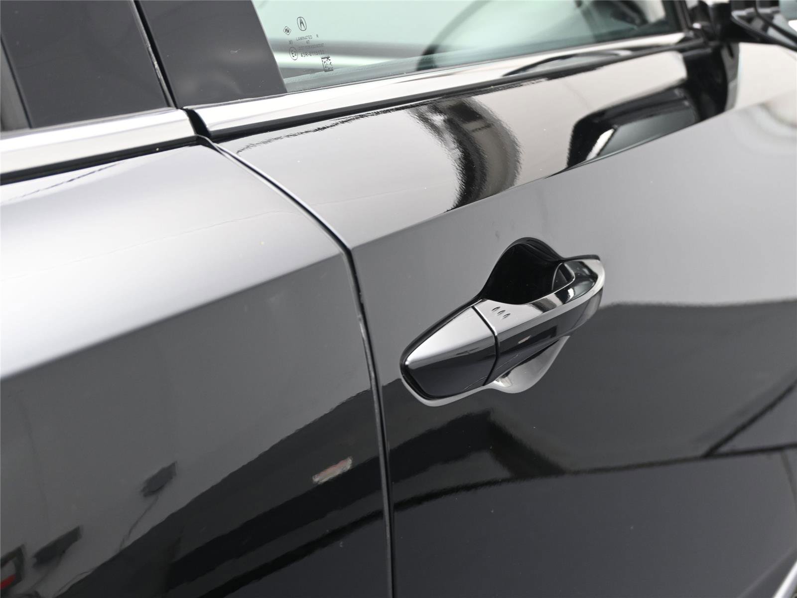 Certified 2023 Acura MDX SH-AWD w/ Technology Package image 16