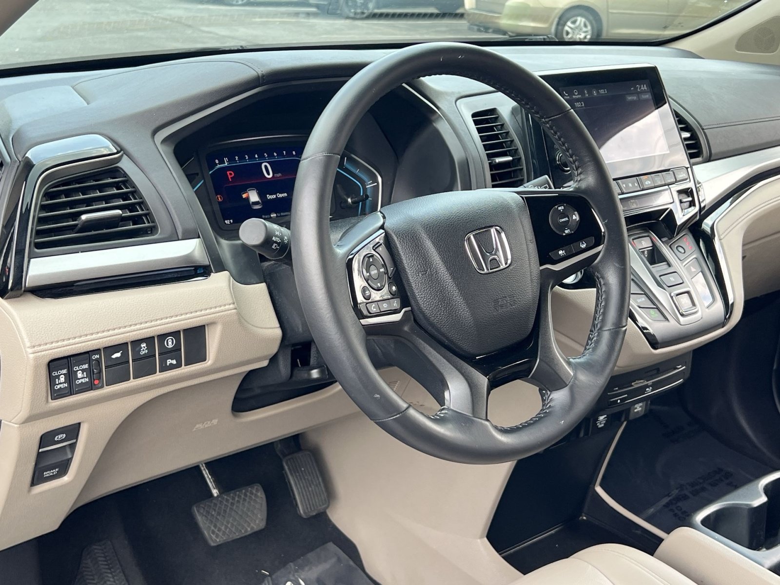 Used 2023 Honda Odyssey Touring image 15