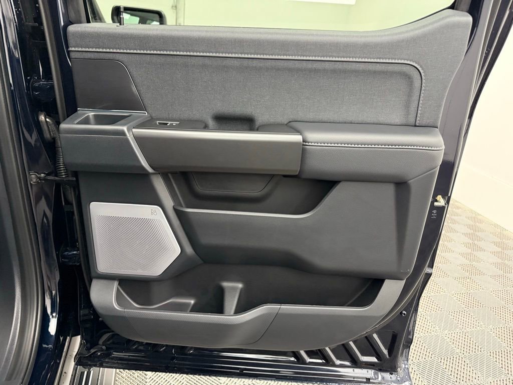 New 2025 Ford F150 Lariat w/ Equipment Group 502A High image 37