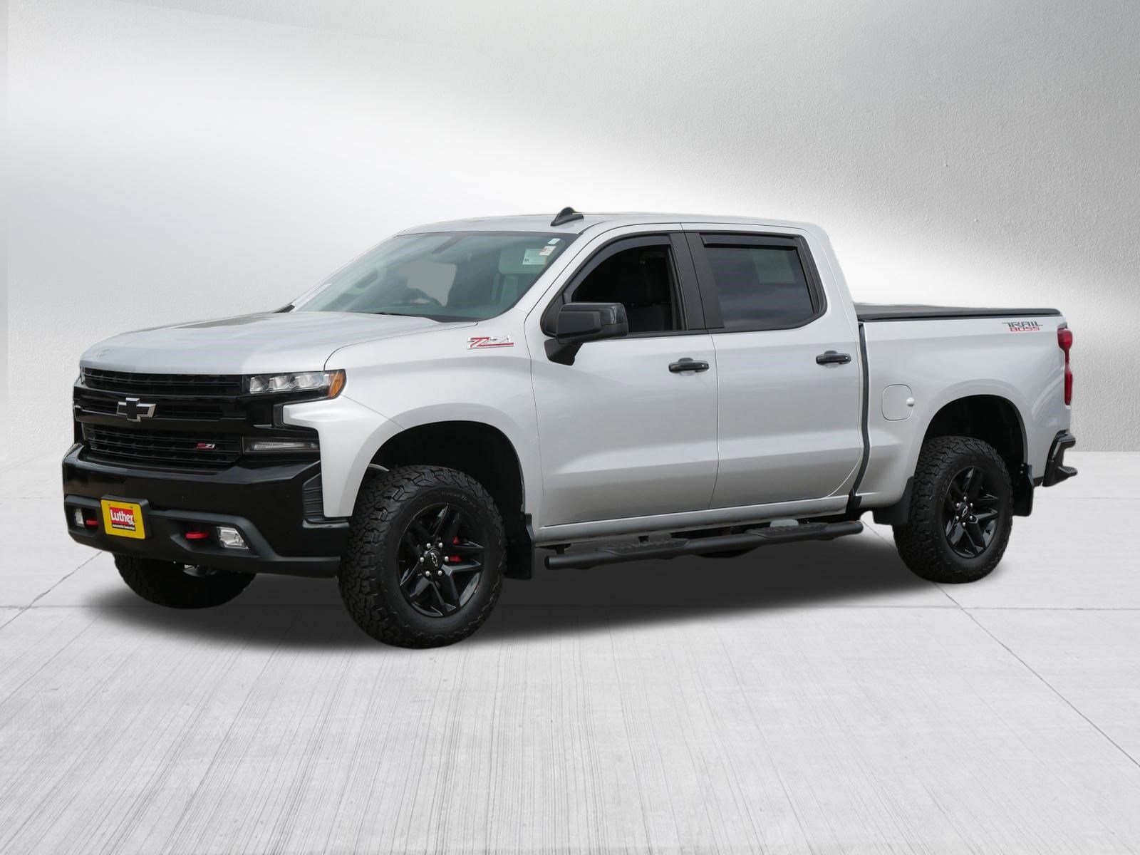 Used 2019 Chevrolet Silverado 1500 LT Trail Boss w/ Convenience Package AWD/4WD image 3