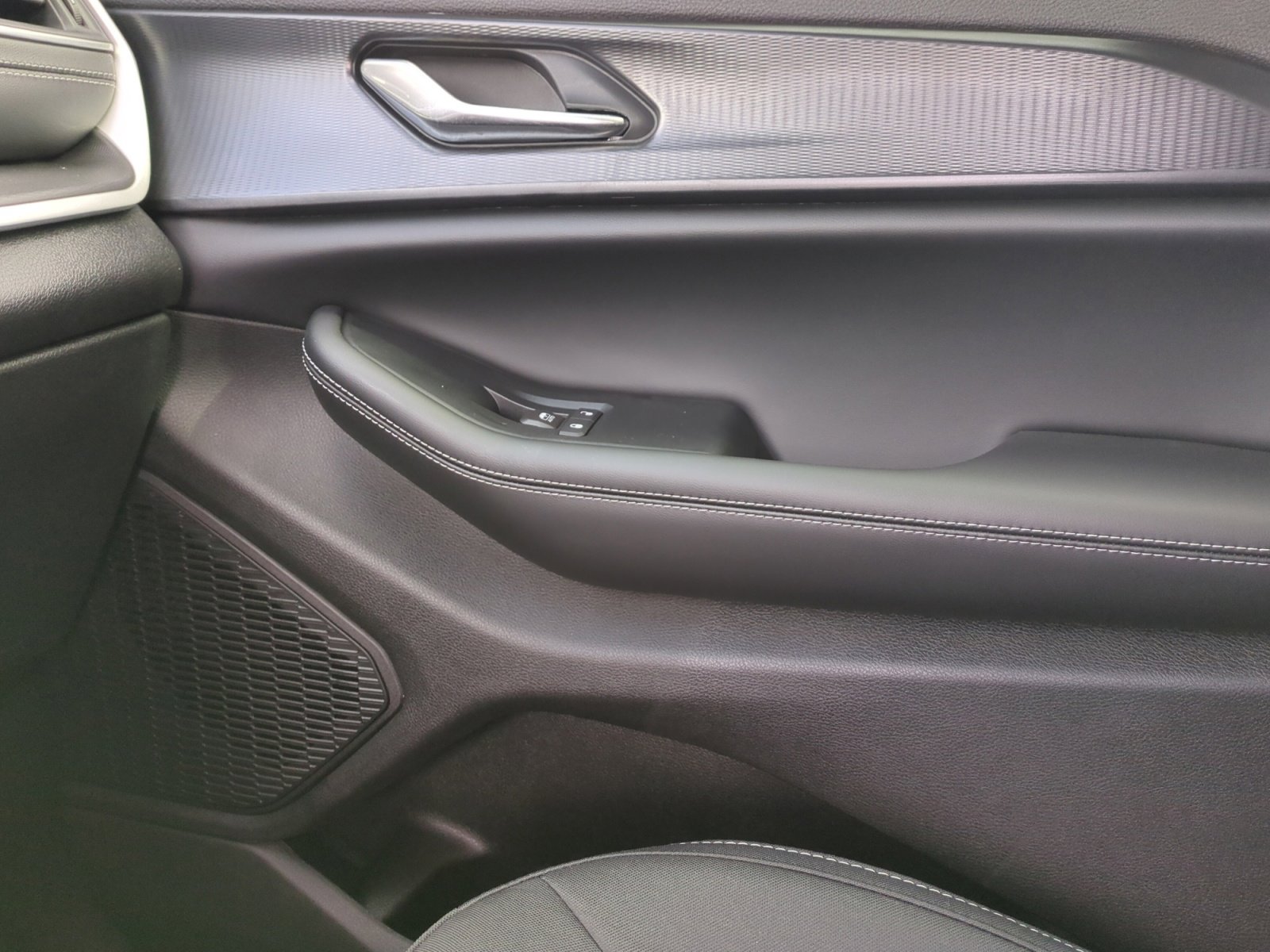 New 2026 Jeep Grand Cherokee Laredo X image 16