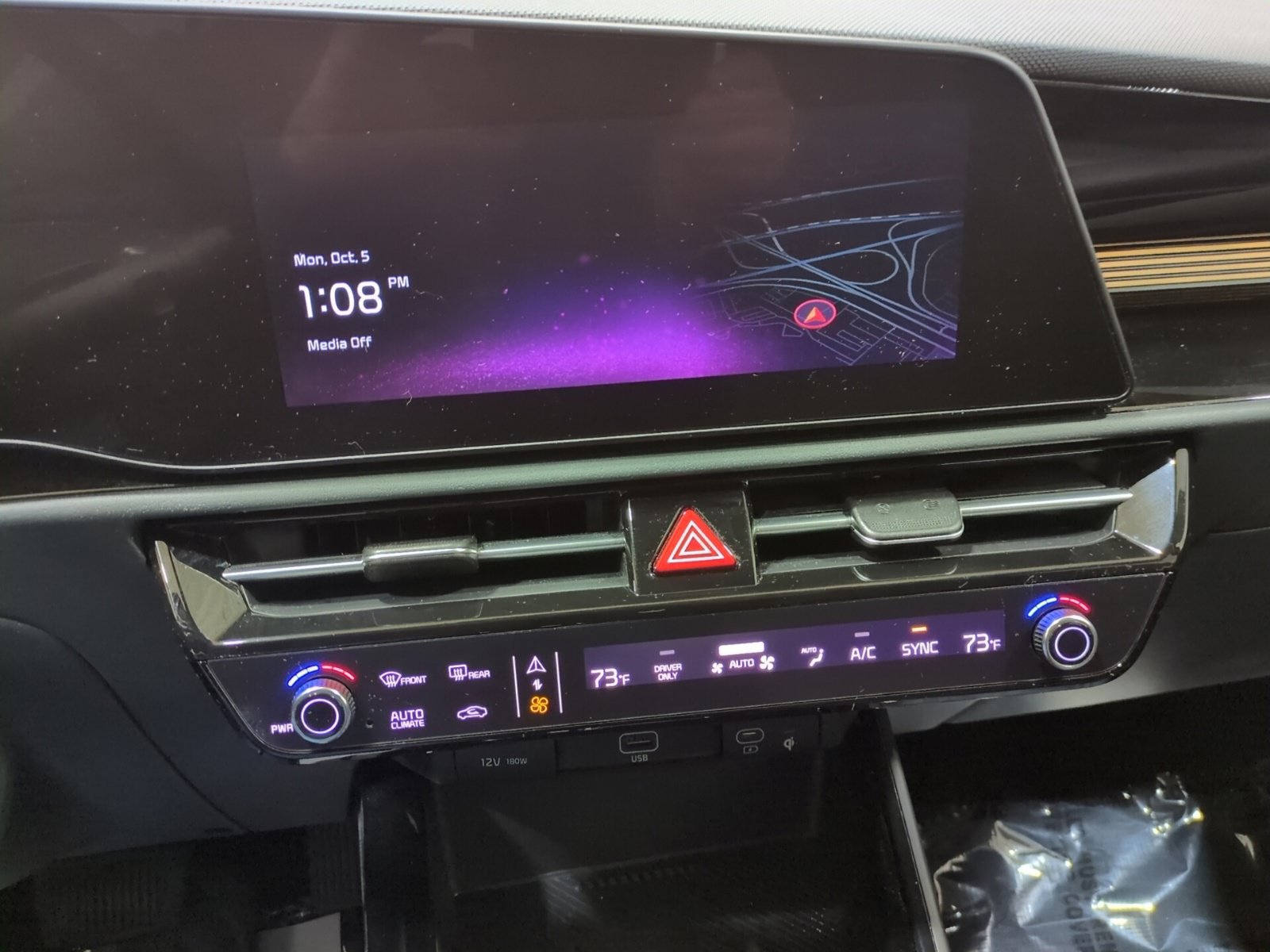 Certified 2024 Kia Niro EX FWD image 21