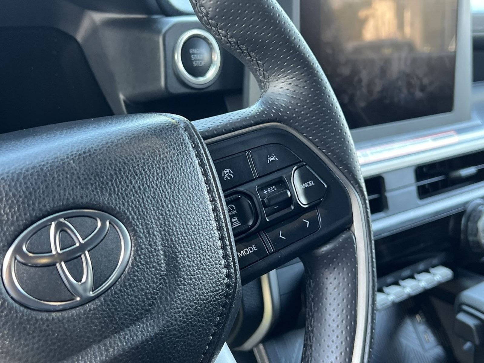 Used 2026 Toyota 4Runner SR5 AWD/4WD image 29