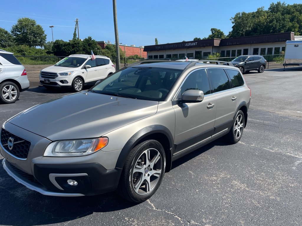 Used 2015 Volvo XC70 T6 Premier Plus AWD/4WD image 2