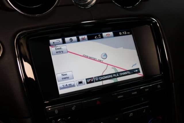 Used 2015 Jaguar XJ L Portfolio RWD image 20