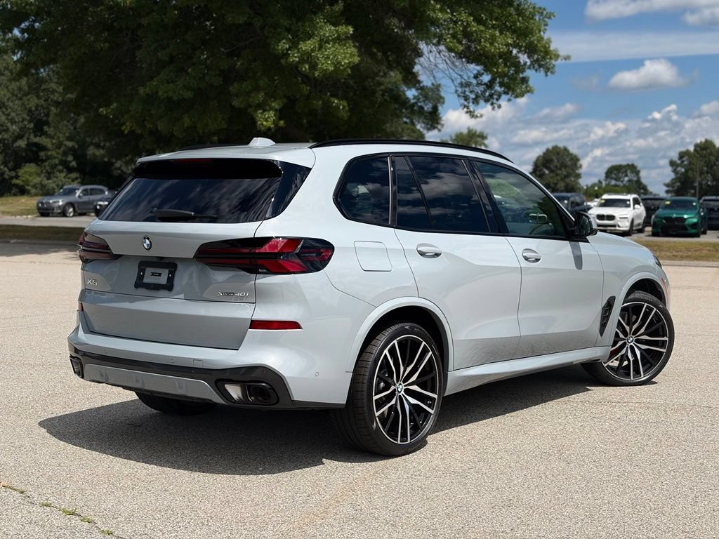 New 2026 BMW X5 xDrive40i w/ M Sport Package AWD/4WD image 6