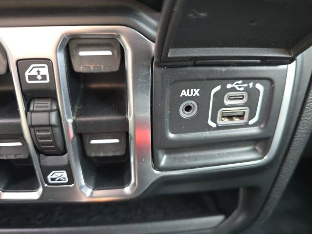 Used 2020 Jeep Wrangler Unlimited Sport image 28