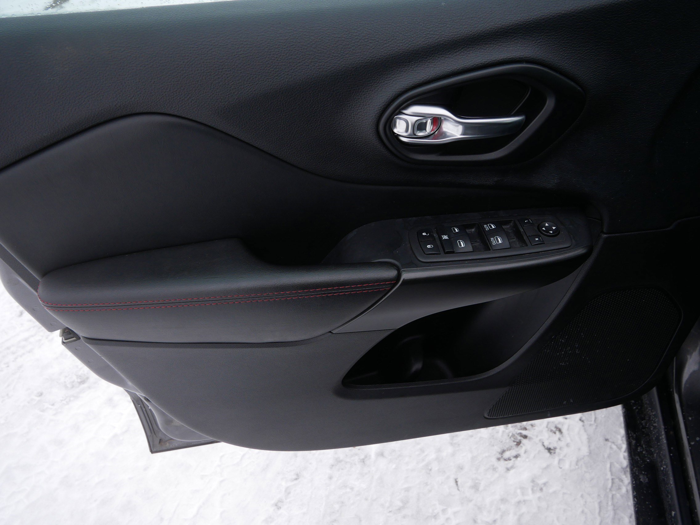 Certified 2022 Jeep Cherokee Trailhawk w/ Comfort/Convenience Group image 19