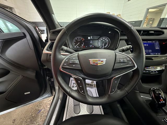 Used 2023 Cadillac XT5 Premium Luxury AWD/4WD image 14