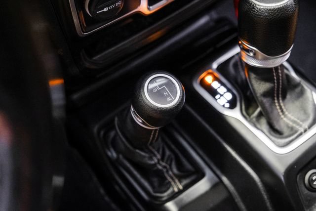 Used 2020 Jeep Gladiator Overland AWD/4WD image 71