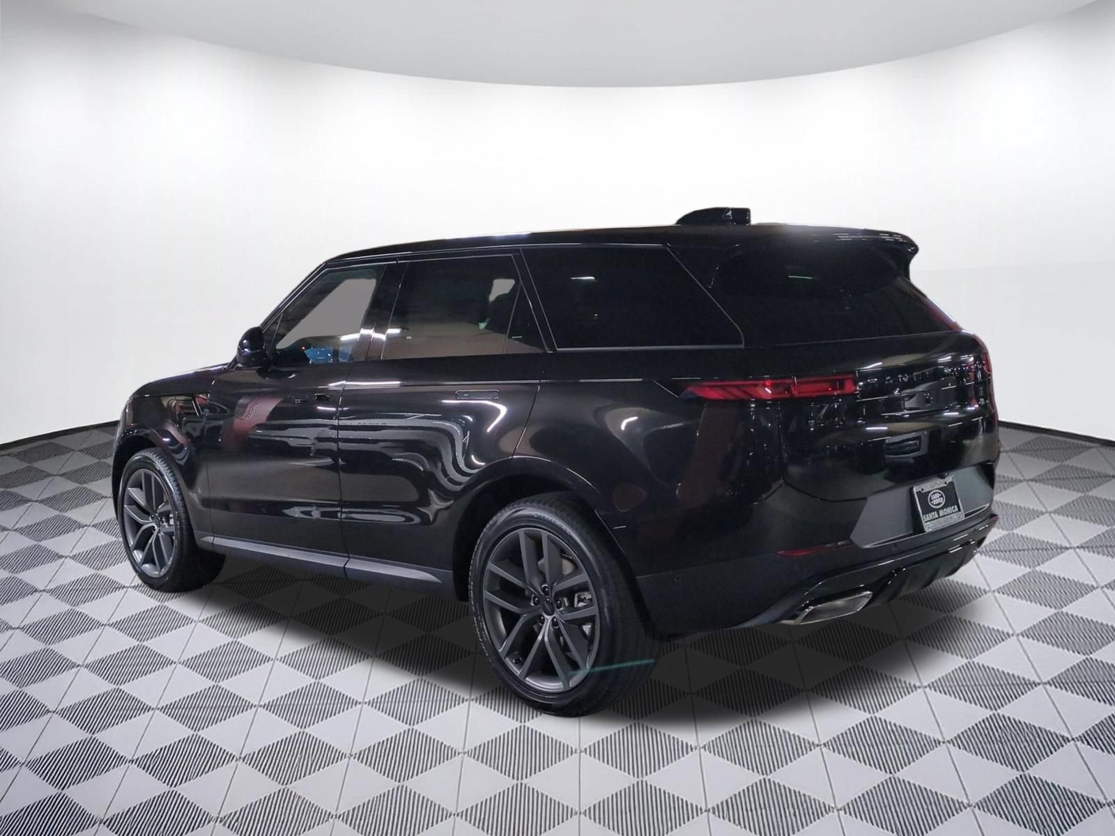 New 2027 Land Rover Range Rover Sport SE AWD/4WD image 3