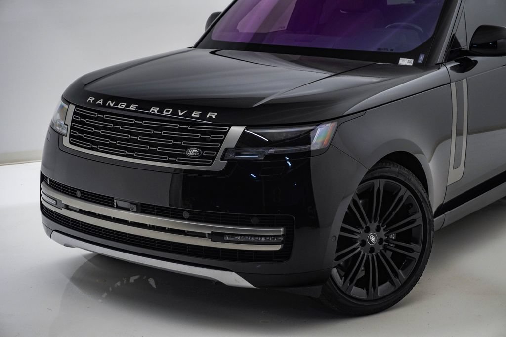 Used 2023 Land Rover Range Rover SE AWD/4WD image 4