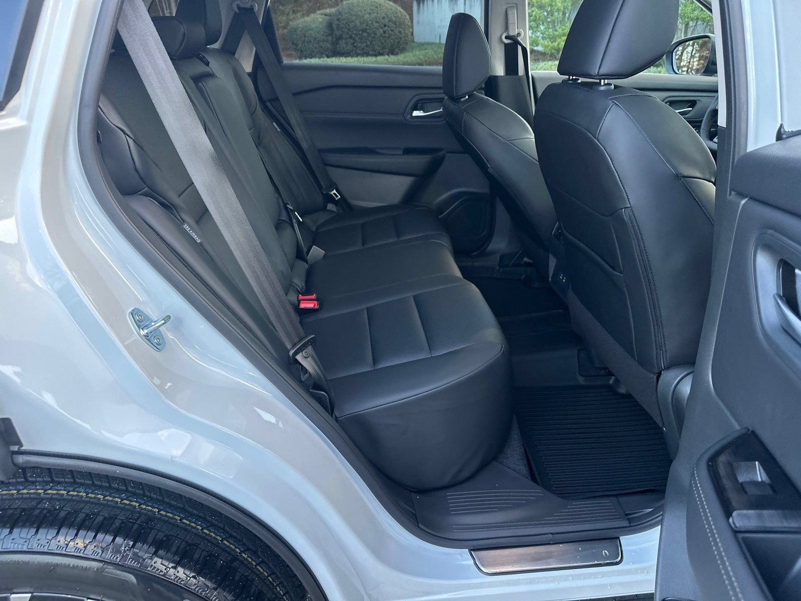 New 2026 Nissan Rogue Dark Armor FWD image 15