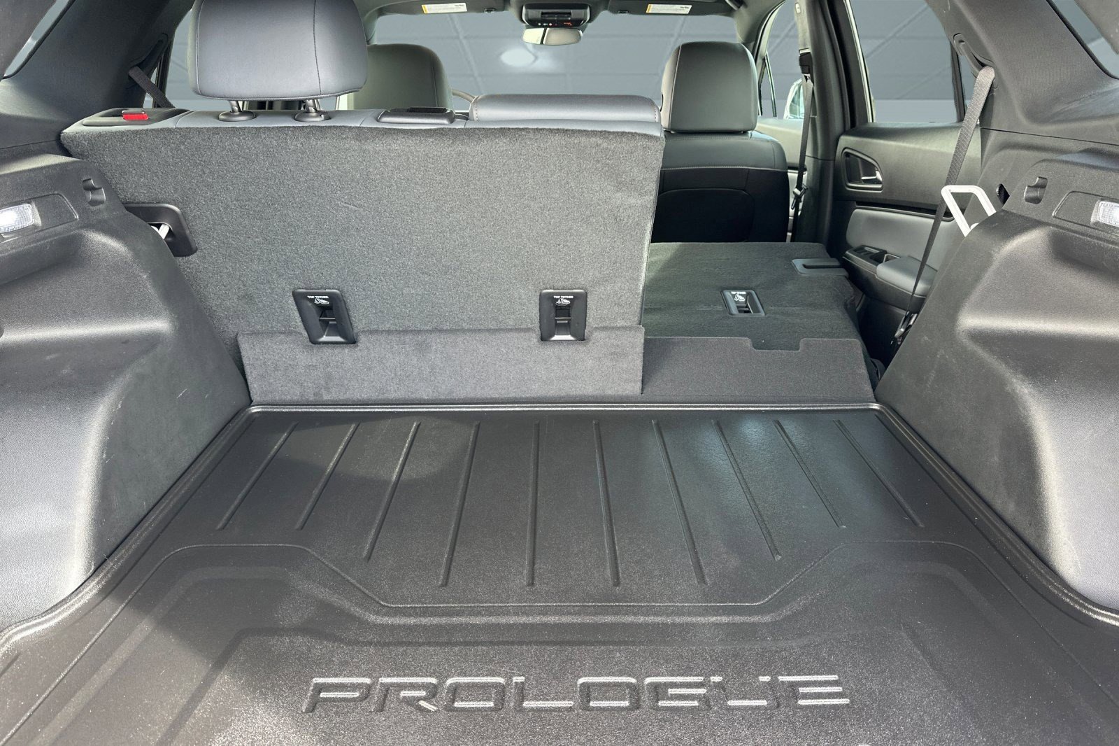 Certified 2025 Honda Prologue Touring image 32