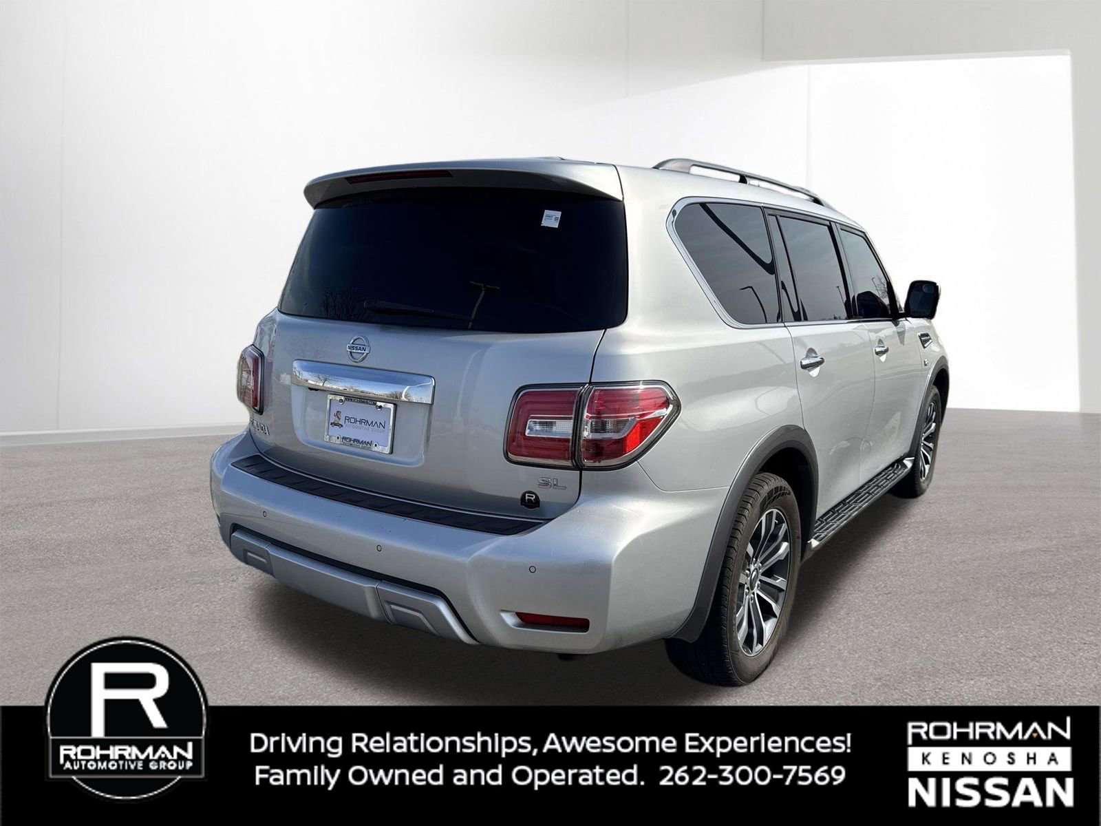 Used 2017 Nissan Armada SL w/ Moonroof Package image 4