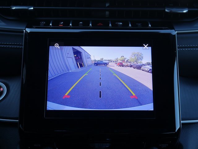 New 2025 Jeep Grand Cherokee Laredo image 4