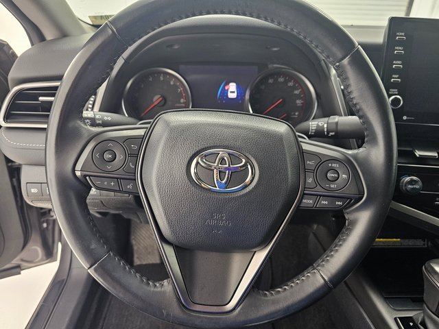 Used 2021 Toyota Camry XSE image 9