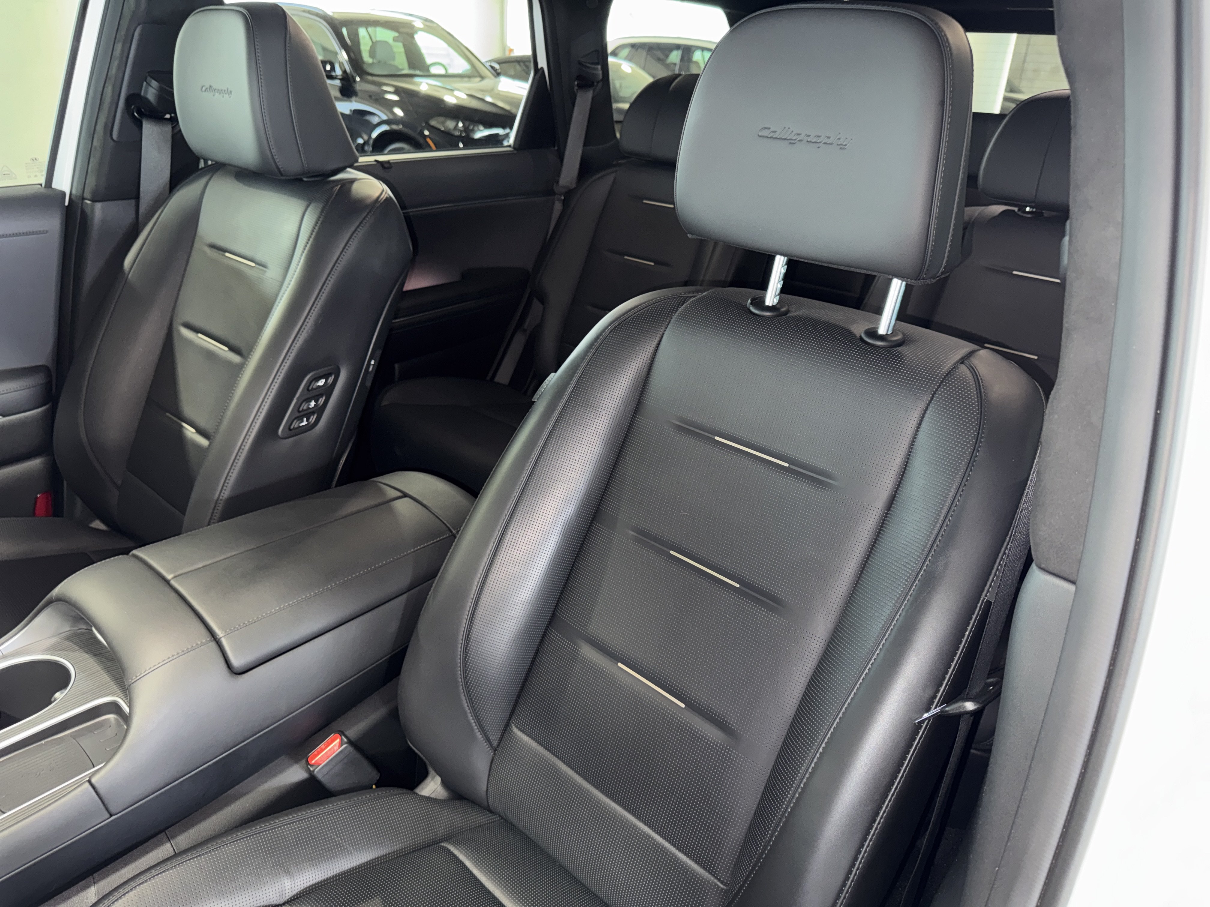 Used 2026 Hyundai Palisade Calligraphy FWD image 37