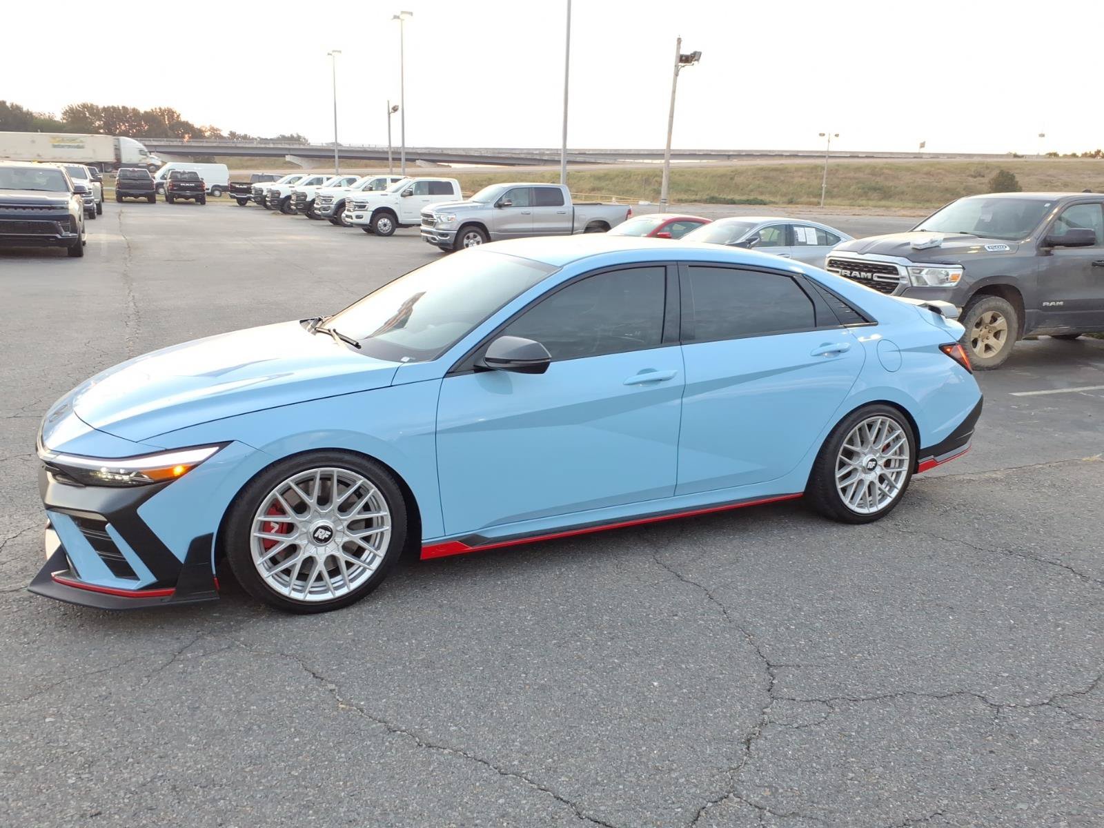 Used 2025 Hyundai Elantra N FWD image 3