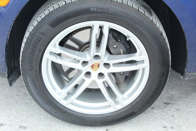Certified 2024 Porsche Macan image 15