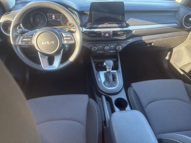 Used 2023 Kia Forte LXS w/ LXS Technology Package image 9
