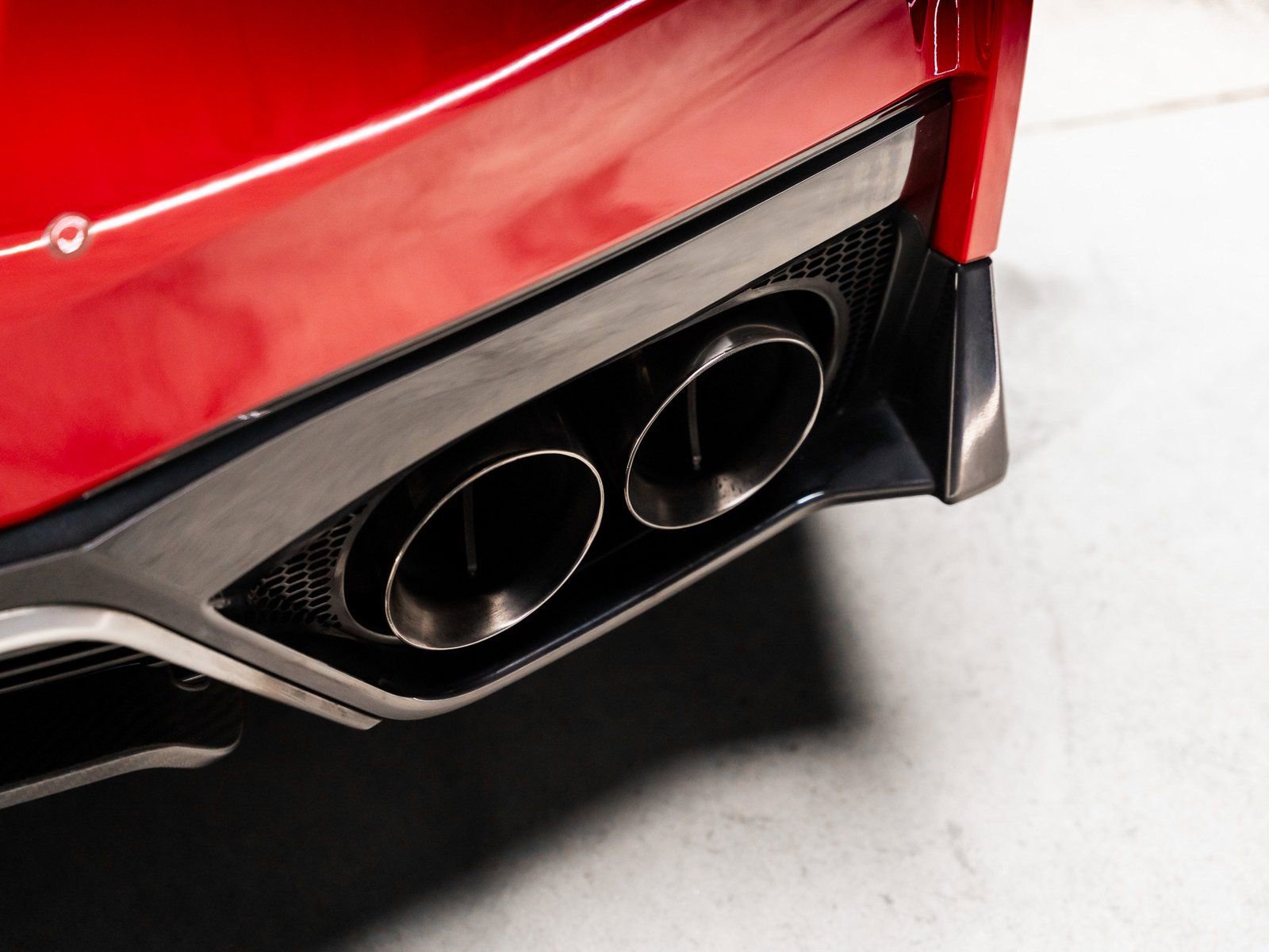 Used 2023 Nissan GT-R Premium w/ Floor Mat Package image 36