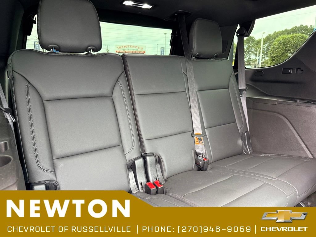 Used 2021 Chevrolet Tahoe Z71 w/ Luxury Package AWD/4WD image 22