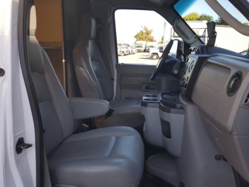 Used 2016 Ford E-450 and Econoline 450 Super Duty RWD image 16