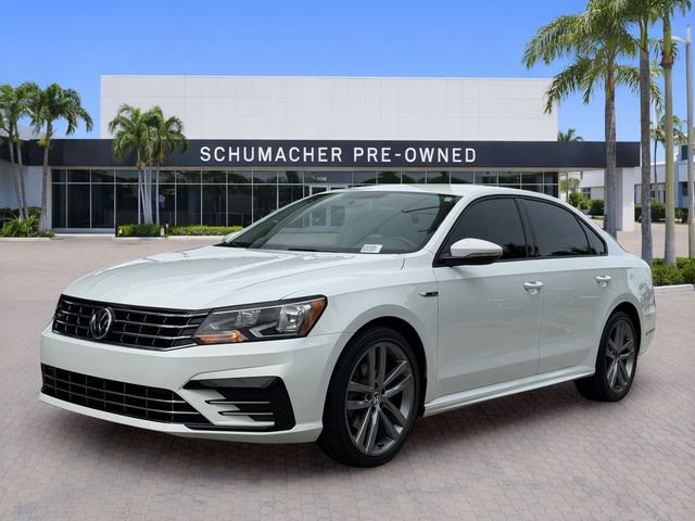 Used 2018 Volkswagen Passat 2.0T R-Line FWD image 2