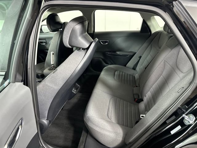 Used 2025 Kia K4 EX image 25