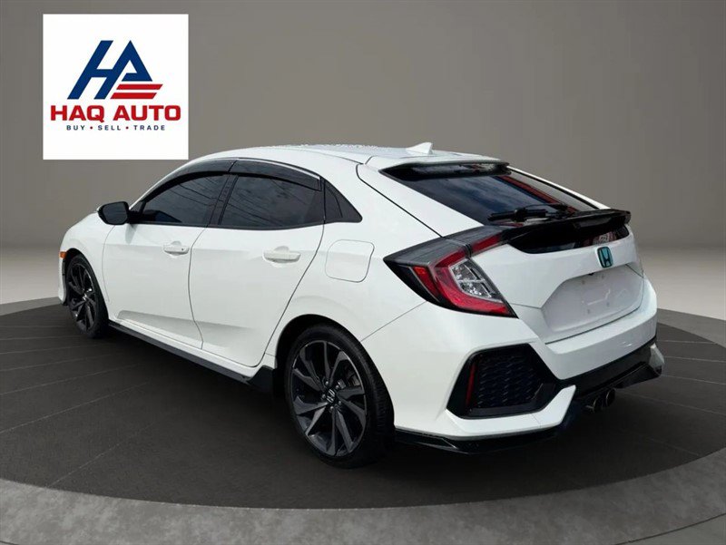 Used 2017 Honda Civic Sport image 7