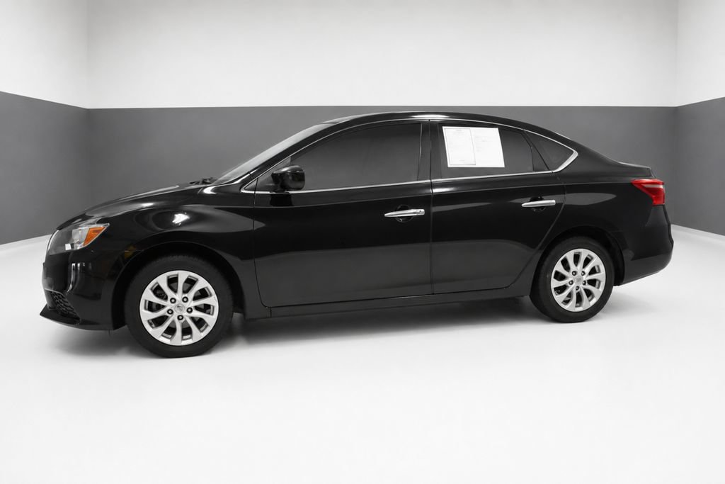 Used 2018 Nissan Sentra SV FWD image 2