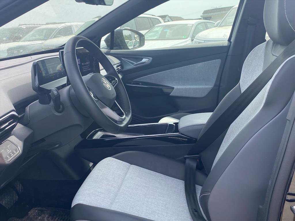 Certified 2025 Volkswagen ID.4 Pro image 8