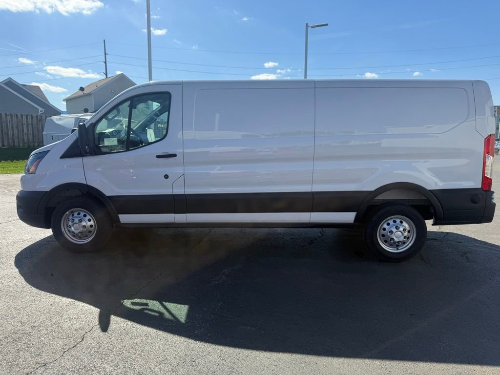 New 2026 Ford Transit 250 148 Medium Roof w/ Load Area Protection Package RWD image 6