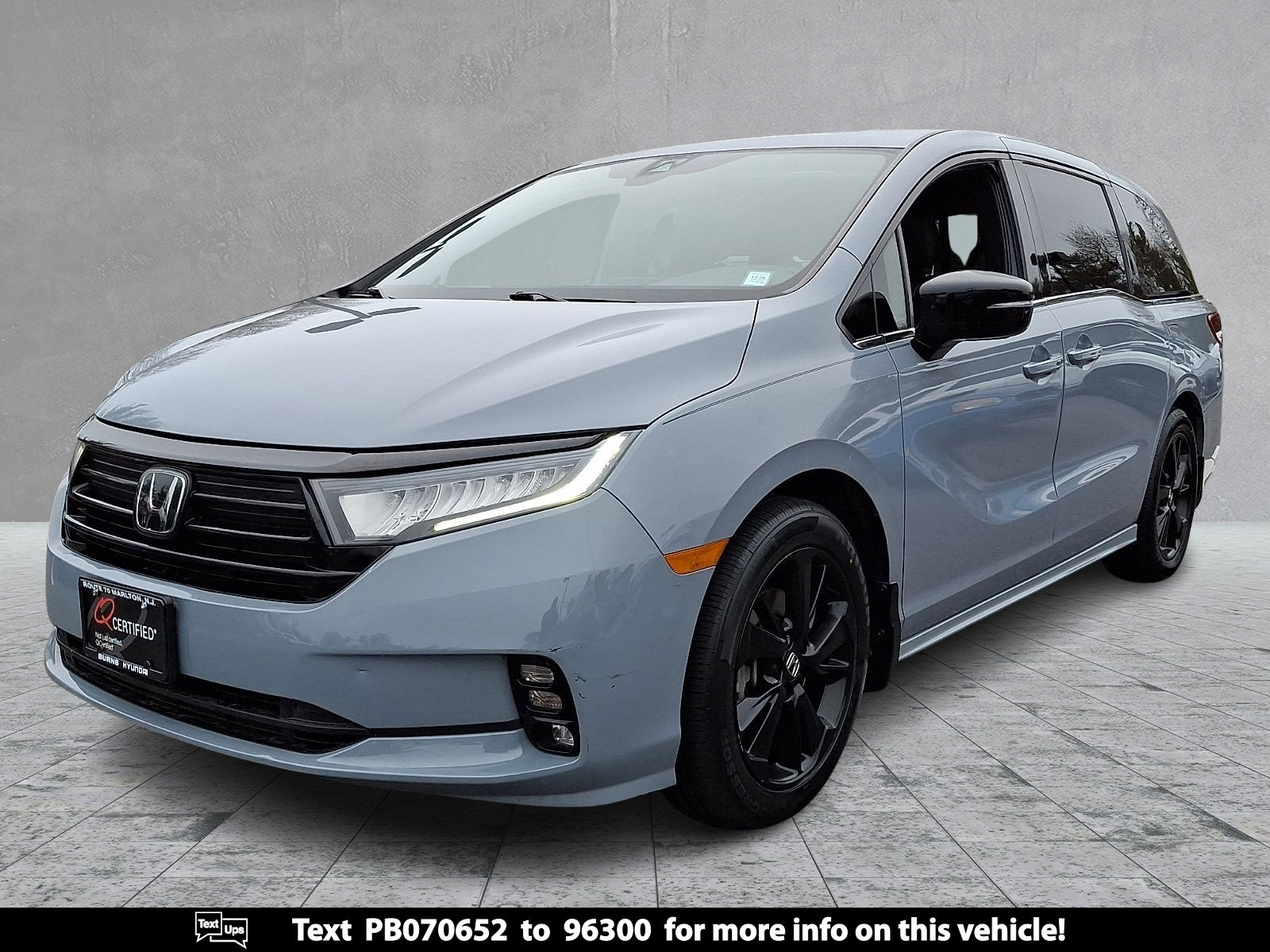 Used 2023 Honda Odyssey Sport image 1