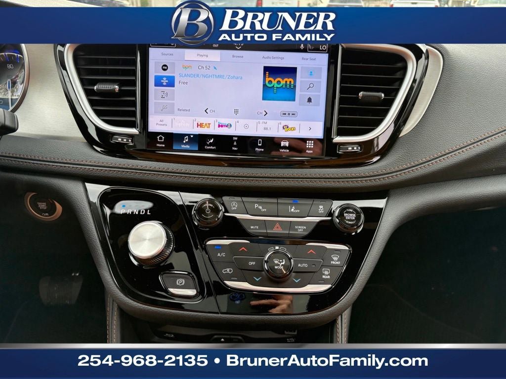 New 2026 Chrysler Pacifica Pinnacle image 20
