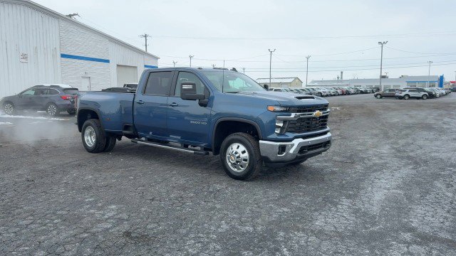 New 2026 Chevrolet Silverado 3500 LT w/ All Star Edition image 2