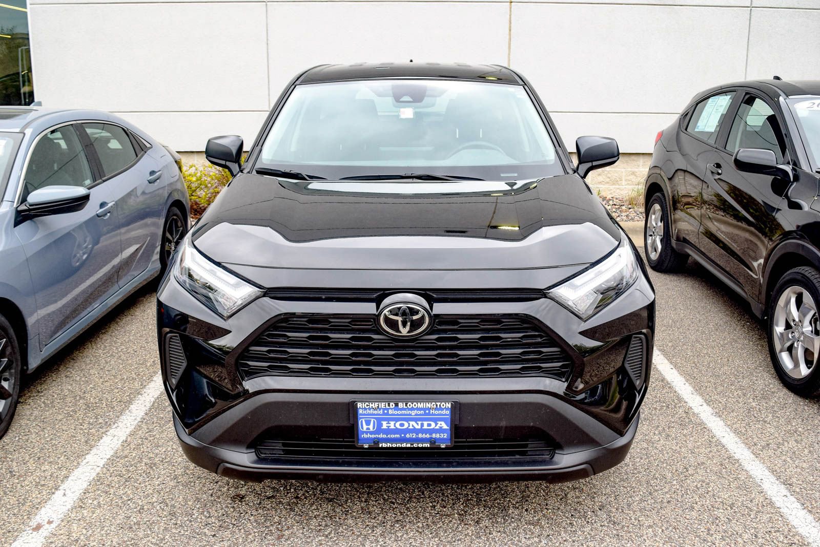 Used 2023 Toyota RAV4 LE AWD/4WD image 14