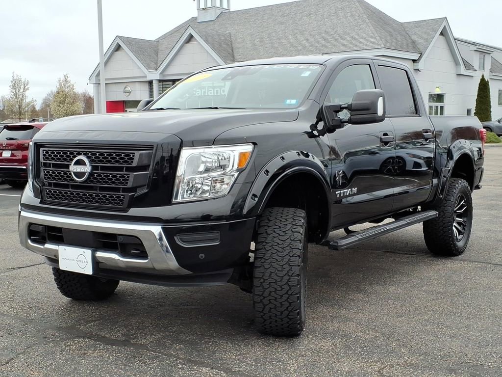 Used 2023 Nissan Titan SV w/ SV Convenience Package AWD/4WD image 6