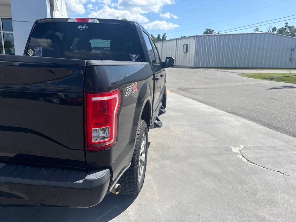 Used 2017 Ford F150 XL w/ Equipment Group 101A Mid AWD/4WD image 9