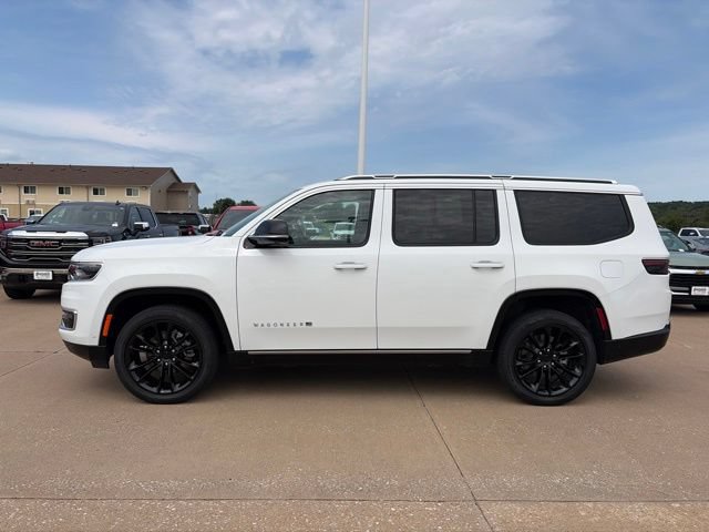 Used 2024 Jeep Wagoneer Series III w/ Premium Group I AWD/4WD image 6